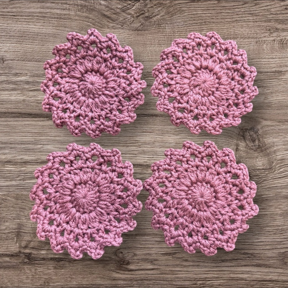 Set of 4 Handcrafted Pink Crochet Coaster - Picture 4 of 8
